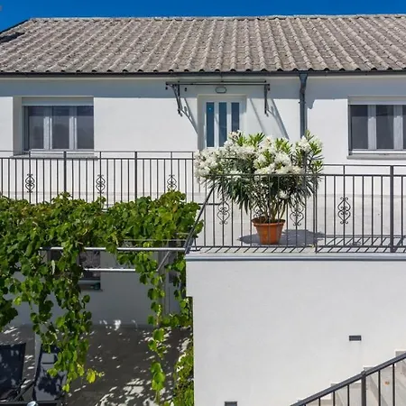 Aristea Crikvenica By Guide * Bakar