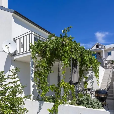 Aristea Crikvenica By Guide *