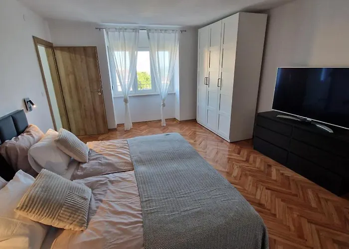 Aristea Crikvenica By Guide バカル