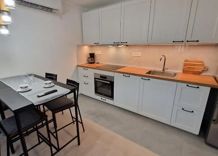 Aristea Crikvenica By Guide Вилла Бакар