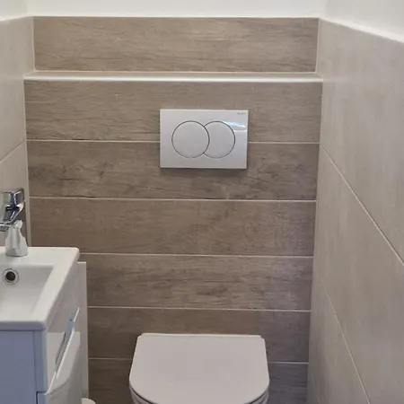 فيلة Aristea Crikvenica By Guide *