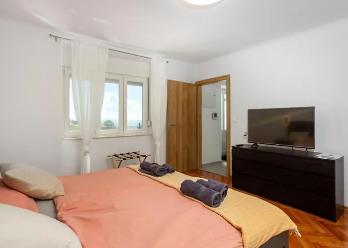 Aristea Crikvenica By Guide *