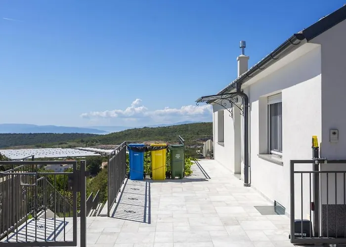 Vila Aristea Crikvenica By Guide *